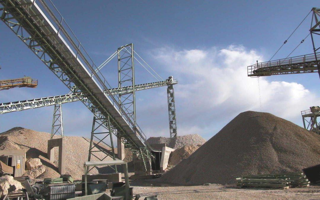 2072 – LIME FEEDER TO “MAERZ AK444” KILN